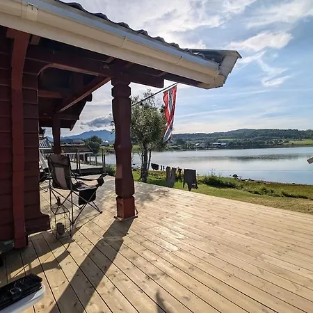 With Sea View, Northern Lights And Midnight Sun Holiday home Narvik