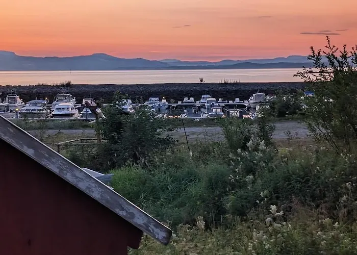 With Sea View, Northern Lights And Midnight Sun *